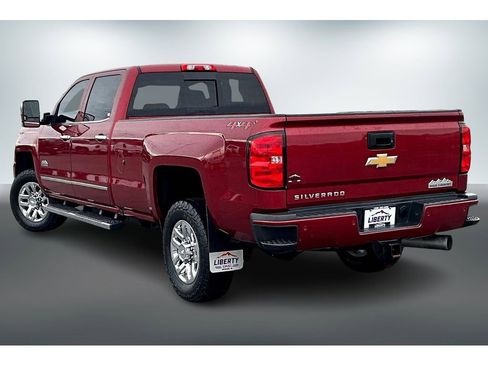 Used 2019 Chevrolet Silverado 3500 High Country w/ Duramax Plus Package image 4
