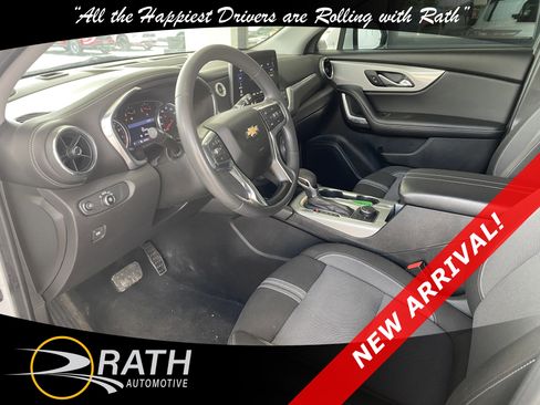 Used 2024 Chevrolet Blazer LT FWD image 12