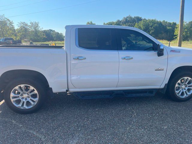 Used 2024 Chevrolet Silverado 1500 LTZ AWD/4WD image 9