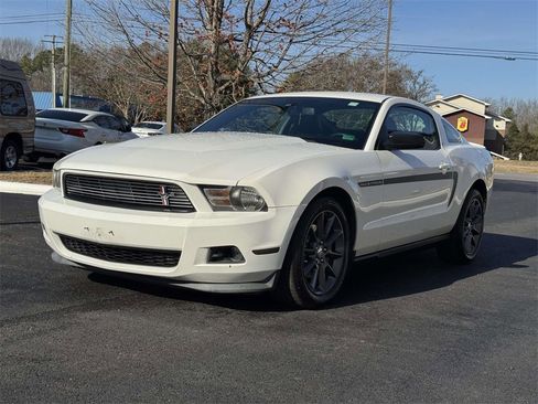Used 2011 Ford Mustang Premium w/ 203A Rapid Spec Order Code image 22