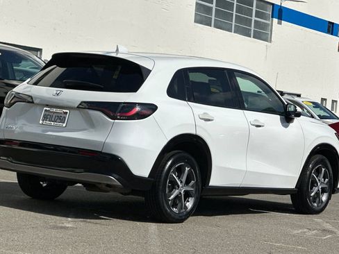 Used 2023 Honda HR-V EX-L image 5