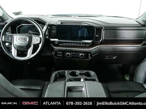 Used 2025 GMC Sierra 1500 SLT AWD/4WD image 19