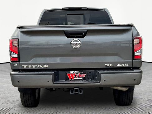 Certified 2021 Nissan Titan SL w/ Moonroof Package AWD/4WD image 5