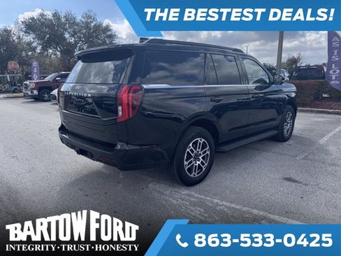 Used 2025 Ford Expedition Active image 5