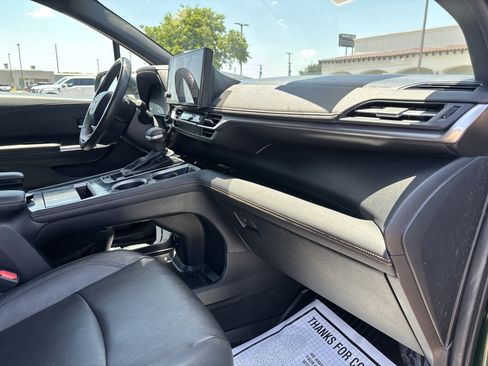 Used 2025 Toyota Sienna XLE Woodland Edition AWD/4WD image 24