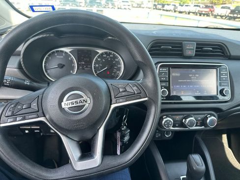 Used 2022 Nissan Versa S FWD image 20