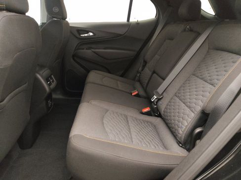 Used 2021 Chevrolet Equinox LT image 18