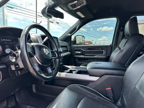 Used 2022 RAM 2500 Laramie w/ Night Edition AWD/4WD image 30