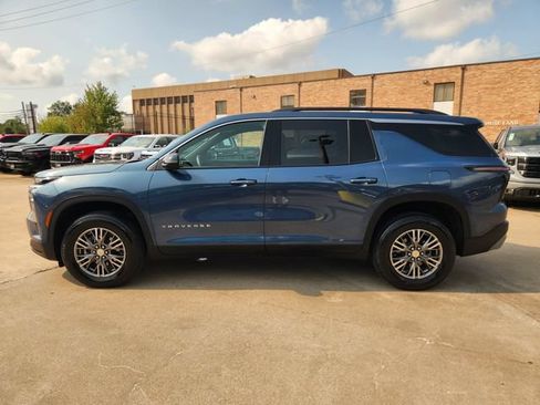 Certified 2026 Chevrolet Traverse LT AWD/4WD image 4
