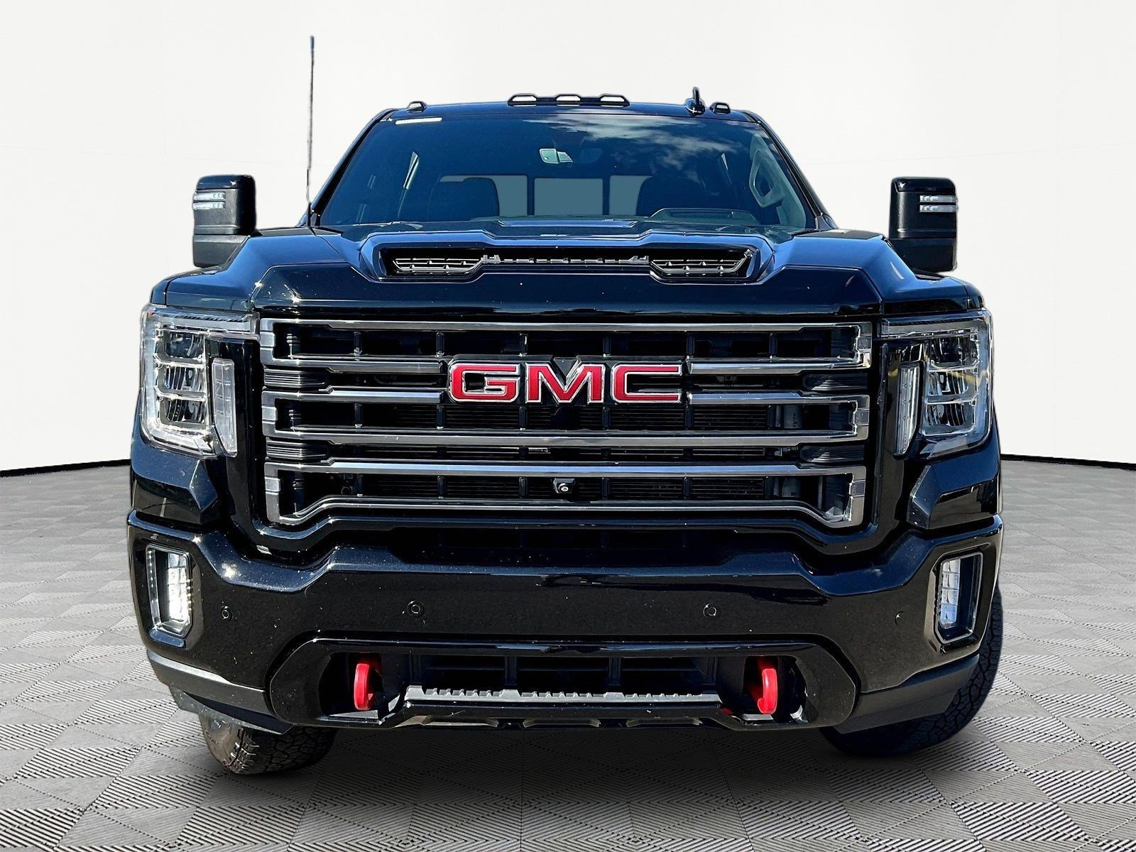 Used 2021 GMC Sierra 3500 AT4 w/ AT4 Premium Plus Package AWD/4WD image 2