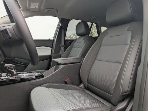 New 2026 Chevrolet Trax LT w/ Driver Confidence Package image 34