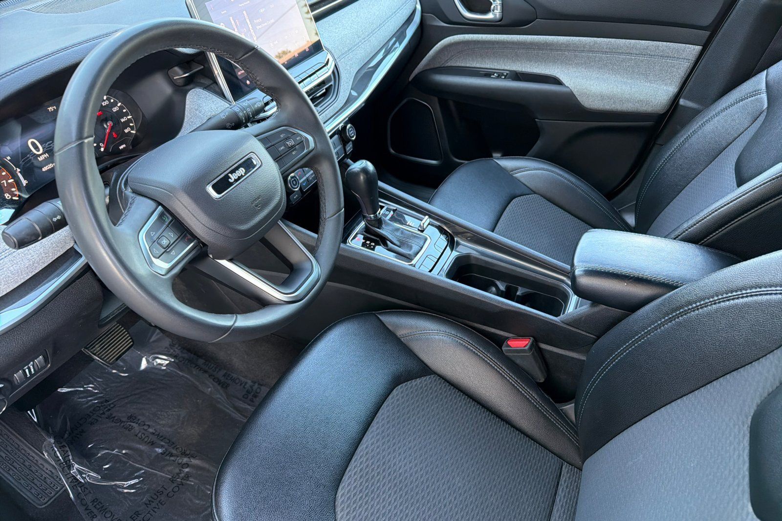Used 2024 Jeep Compass Latitude AWD/4WD image 7