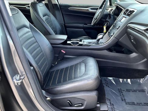 Used 2013 Ford Fusion SE FWD image 8