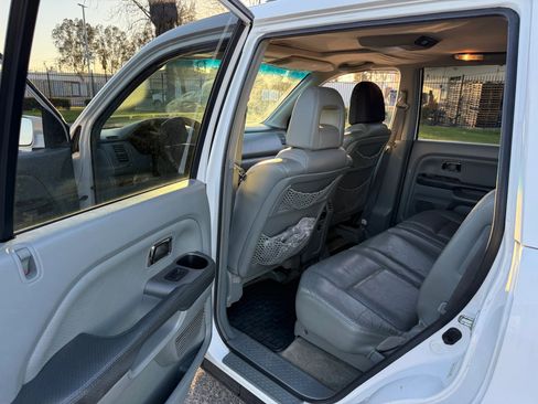 Used 2005 Honda Pilot EX-L image 14