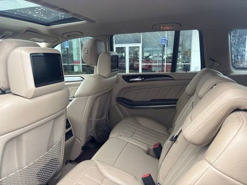 Used 2013 Mercedes-Benz GL 320 BlueTEC 4MATIC image 9