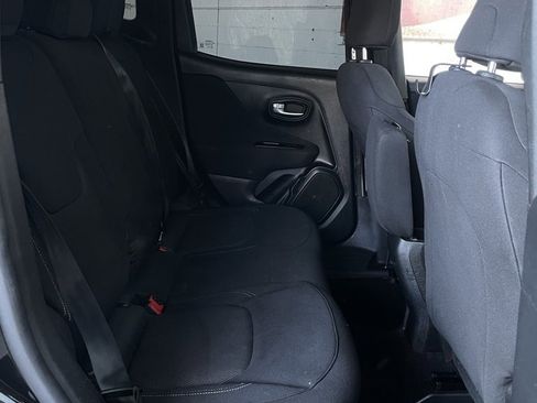 Used 2020 Jeep Renegade Sport image 15