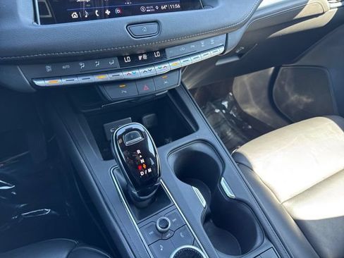 Used 2023 Cadillac XT4 Premium Luxury FWD image 24
