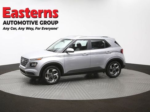 Used 2025 Hyundai Venue SEL FWD image 58