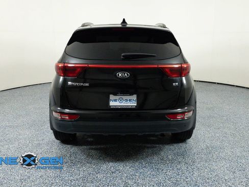 Used 2018 Kia Sportage EX w/ Option Group 040 FWD image 7