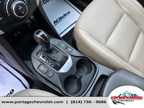 Used 2017 Hyundai Santa Fe SE image 28