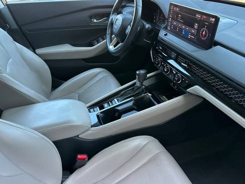 Used 2023 Honda Accord Touring image 16