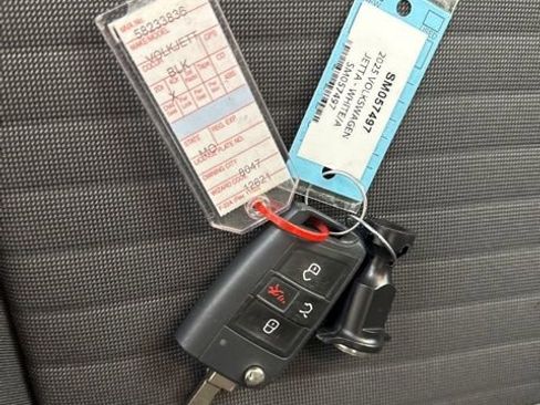 Used 2025 Volkswagen Jetta S FWD image 32