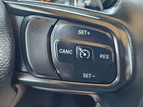 Used 2021 Jeep Gladiator Sport AWD/4WD image 25