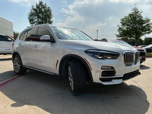 Used 2019 BMW X5 xDrive40i w/ Premium Package image 4