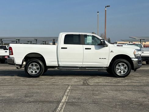 Used 2024 RAM 2500 Big Horn AWD/4WD image 2