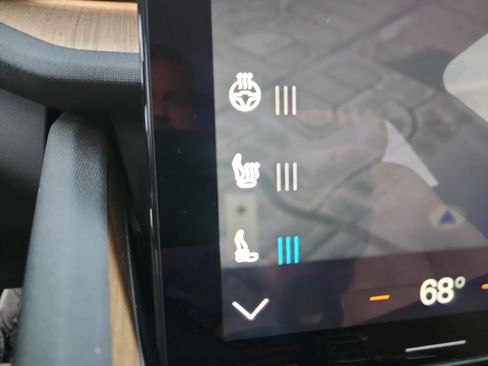 Used 2022 Polestar Polestar 2 Long Range Dual Motor w/ Plus Package image 30