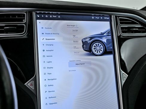 Used 2016 Tesla Model X 75D image 31