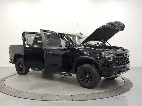 Used 2022 Chevrolet Silverado 1500 ZR2 AWD/4WD image 9