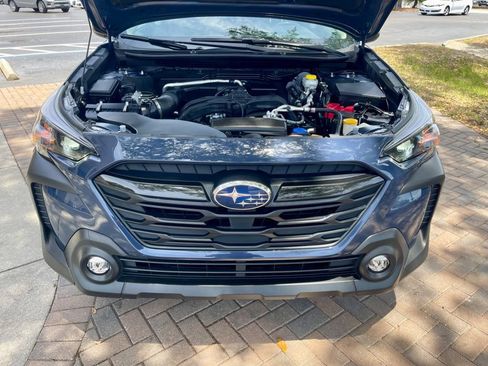 Used 2025 Subaru Outback Onyx Edition AWD/4WD image 18