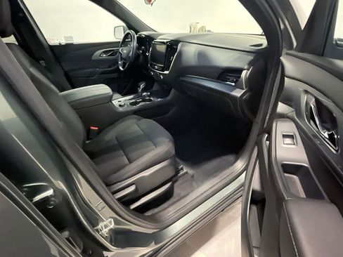 Used 2022 Chevrolet Traverse LT AWD/4WD image 28