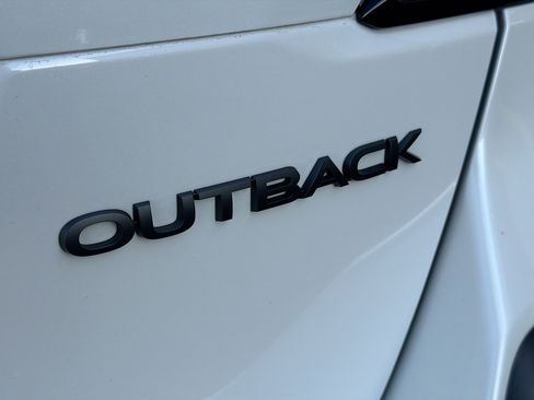 Certified 2025 Subaru Outback Onyx Edition image 11