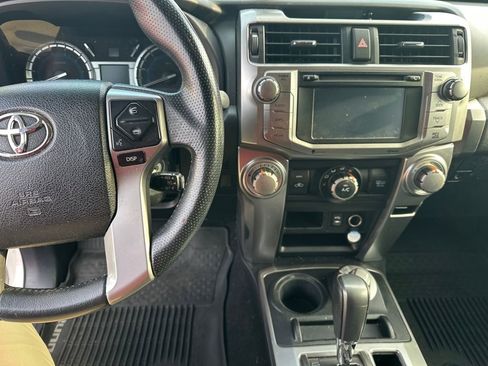 Used 2014 Toyota 4Runner SR5 Premium image 7