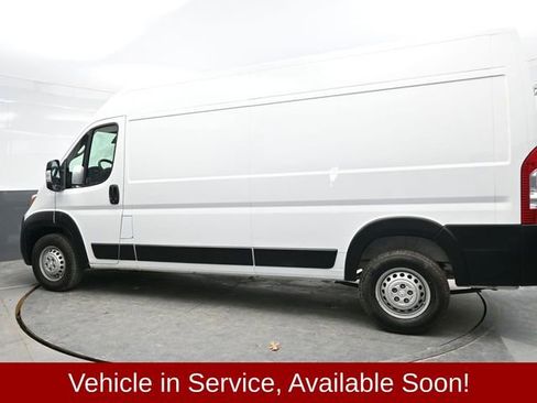 Used 2025 RAM ProMaster 2500 w/ Convenience Group image 4