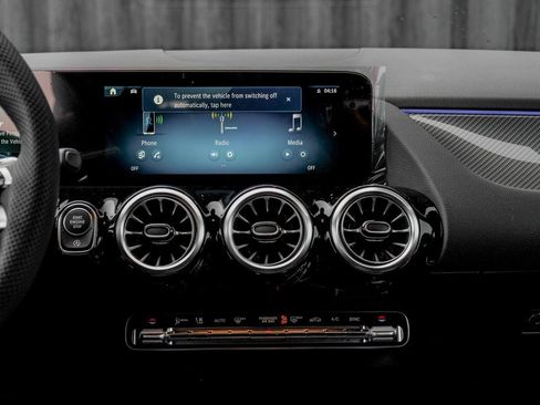 New 2026 Mercedes-Benz GLA 35 AMG 4MATIC image 21