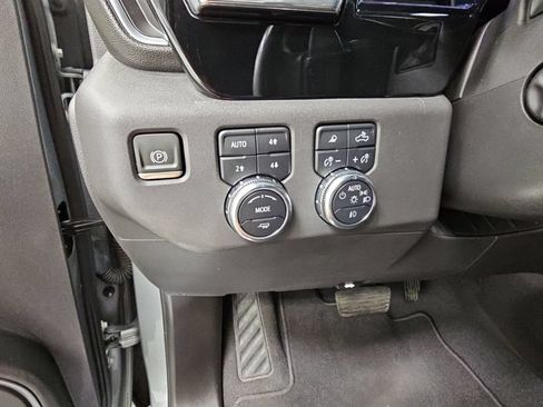Used 2023 GMC Sierra 1500 SLT w/ SLT Premium Plus Package AWD/4WD image 29