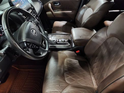 Used 2023 Nissan Armada Platinum w/ Captain's Chairs Package RWD image 31
