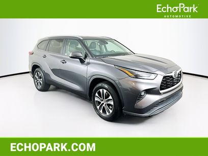 Used 2024 Toyota Highlander XLE