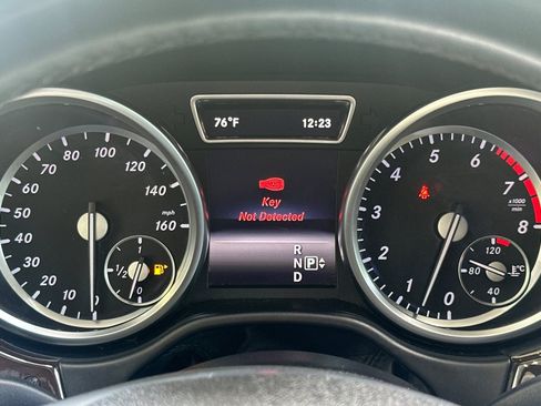 Used 2015 Mercedes-Benz ML 350 4MATIC image 33