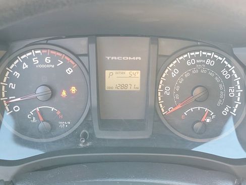 Used 2016 Toyota Tacoma SR w/ SR Convenience Package image 33