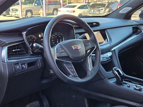 Certified 2025 Cadillac XT5 Premium Luxury image 10