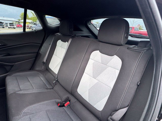 Used 2026 Chevrolet Trax RS FWD image 12