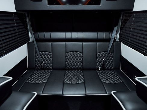 Used 2017 Mercedes-Benz Sprinter 3500 image 73