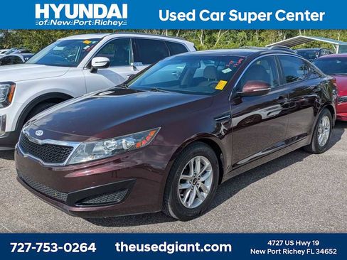 Used 2011 Kia Optima LX w/ Convenience Pkg FWD image 1
