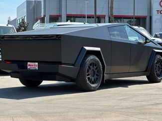 Used 2024 Tesla Cybertruck AWD Crew Cab video 4