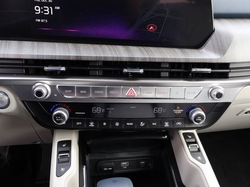 New 2025 Kia Telluride EX image 29