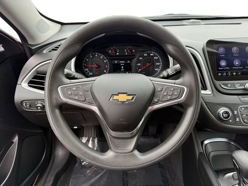 Used 2022 Chevrolet Malibu LT FWD image 12